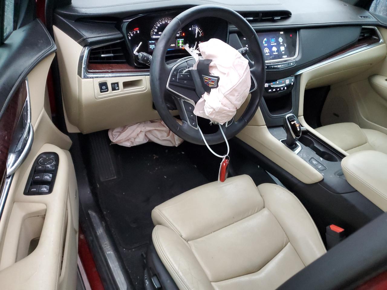2017 Cadillac XT5 - Image 8