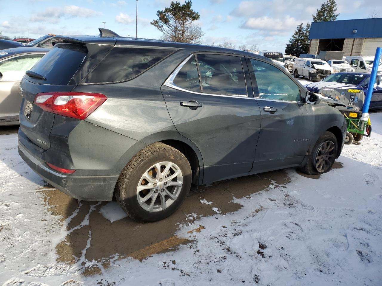 2020 Chevrolet Equinox - Image 3