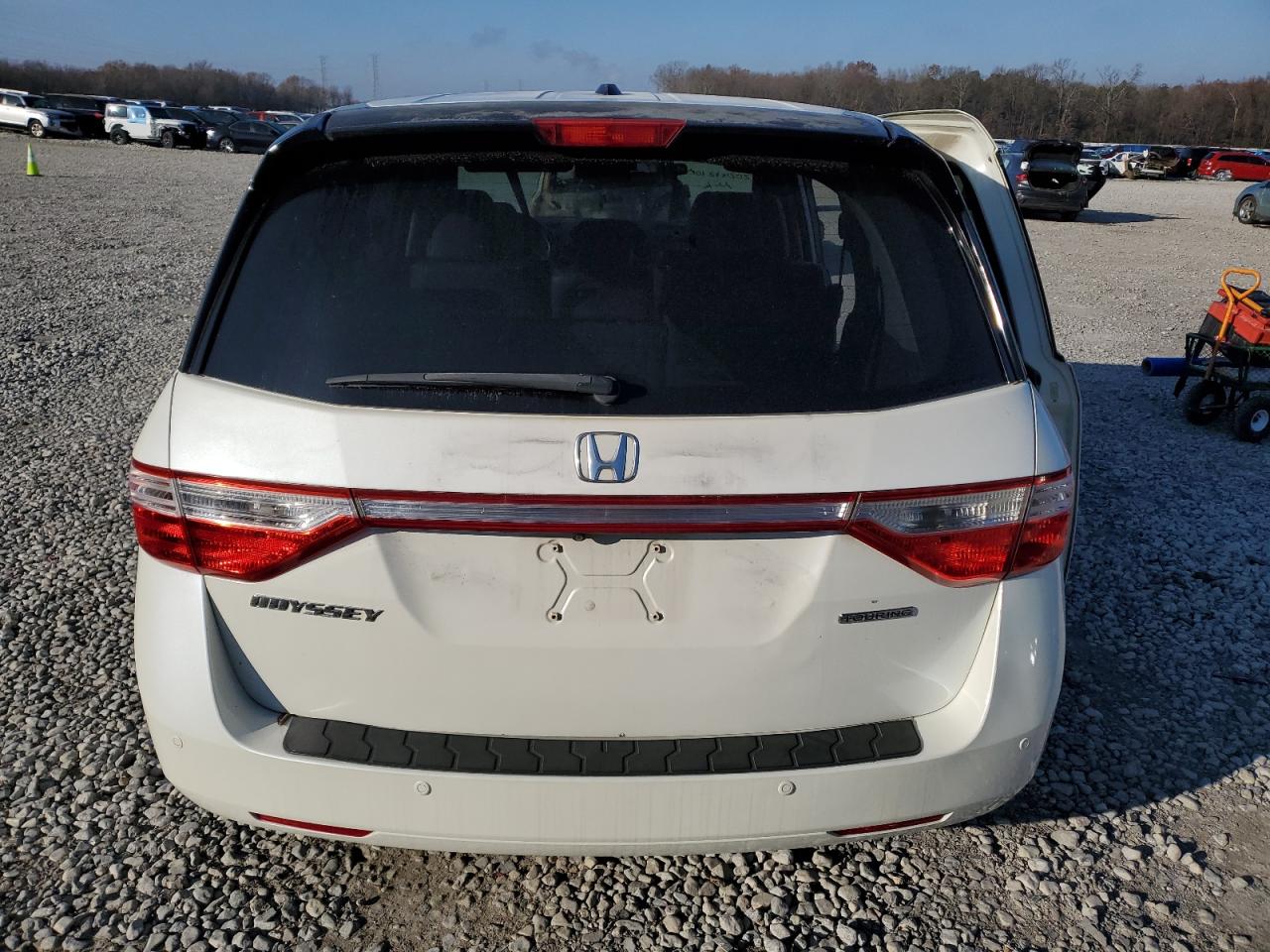 VIN 5FNRL5H99DB051728 2013 HONDA ODYSSEY no.6