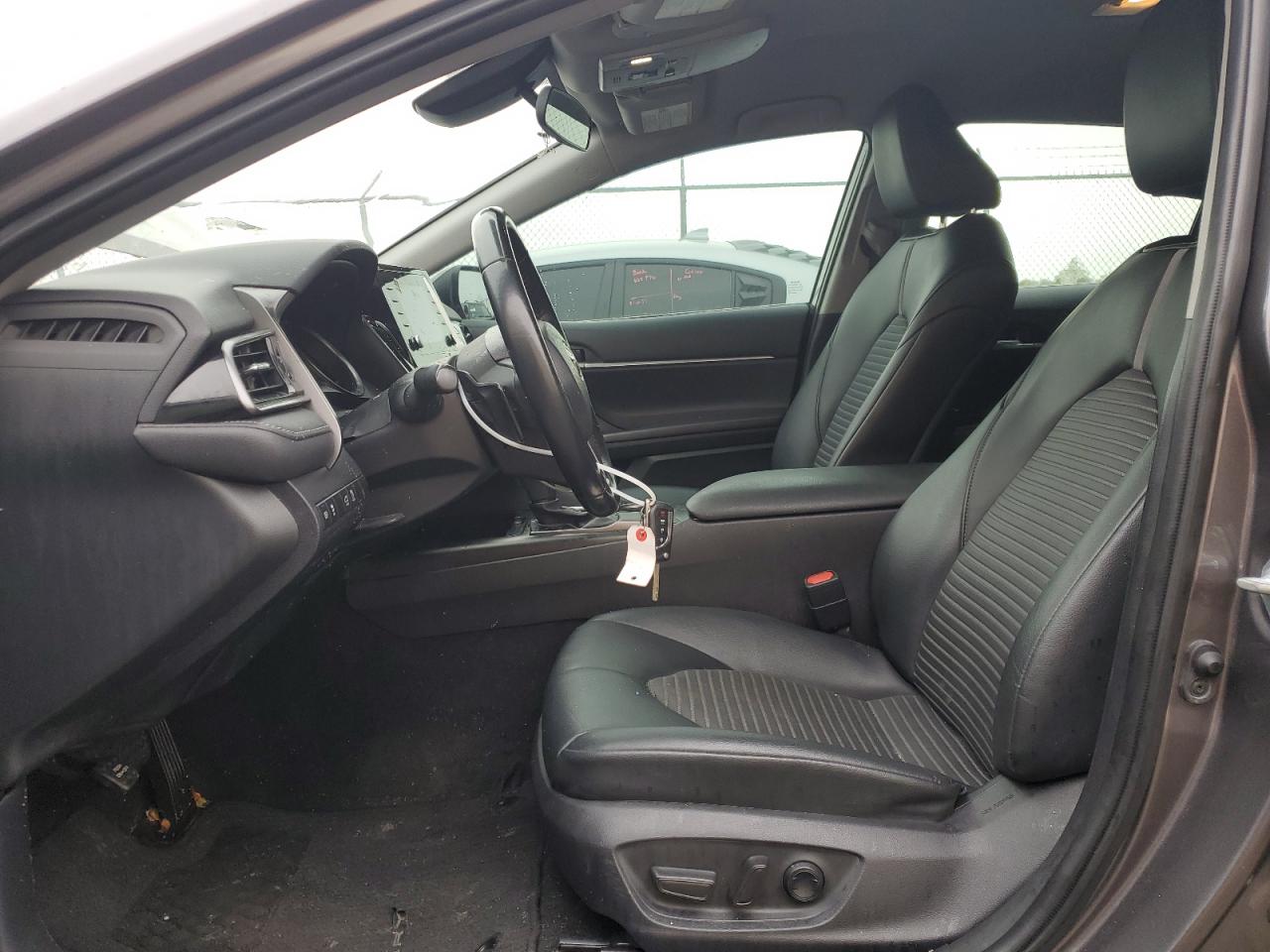 2021 Toyota Camry - Image 7