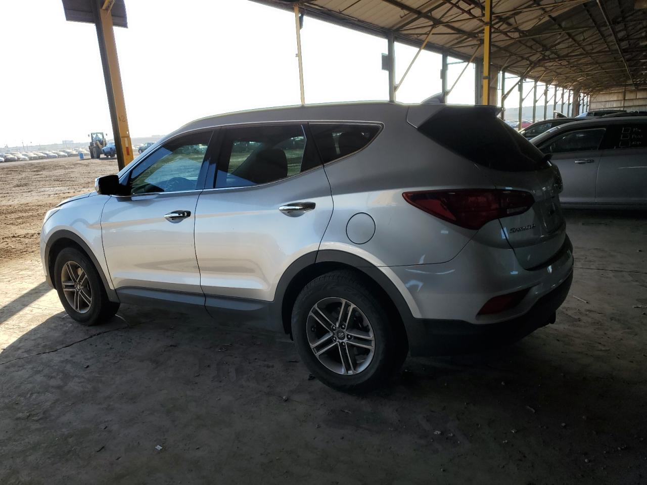 2018 Hyundai Santa Fe - Image 2