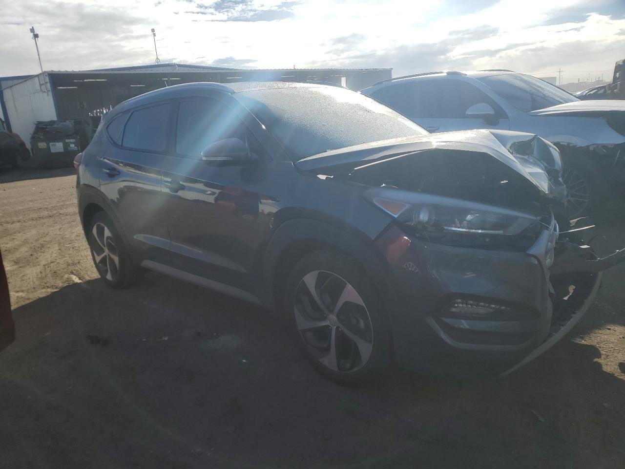 VIN KM8J3CA22HU490082 2017 HYUNDAI TUCSON no.4