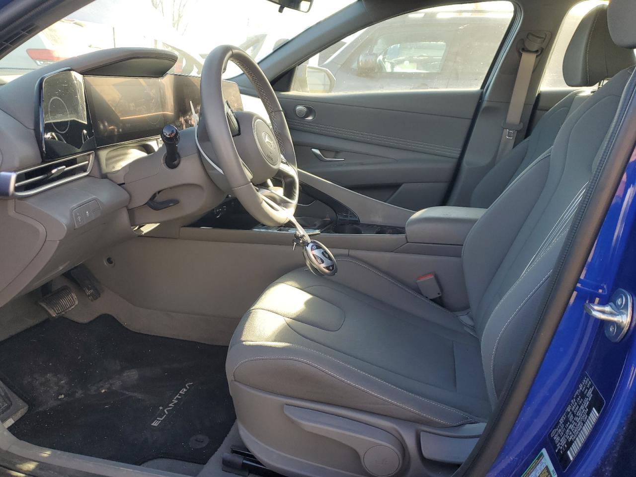 2024 Hyundai Elantra - Image 7