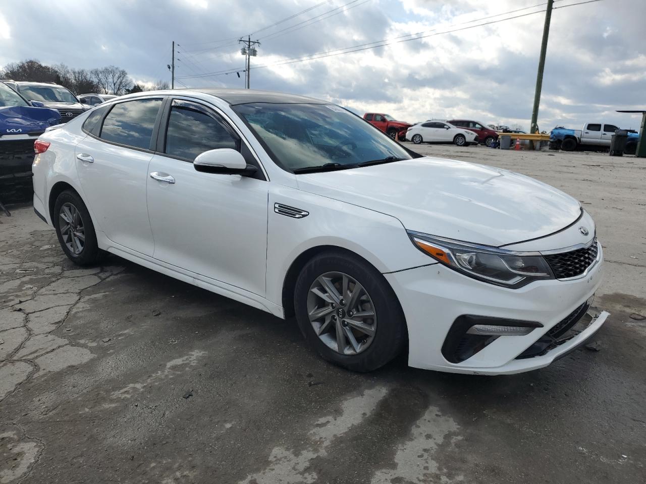 2019 Kia Optima - Image 4