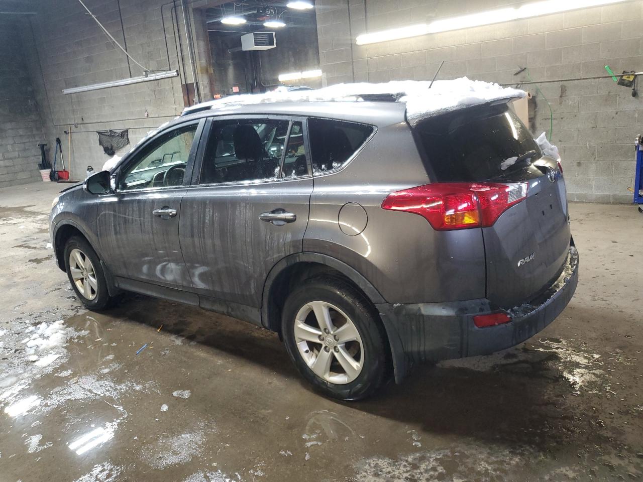 VIN JTMRFREV7D5010399 2013 TOYOTA RAV4 no.2