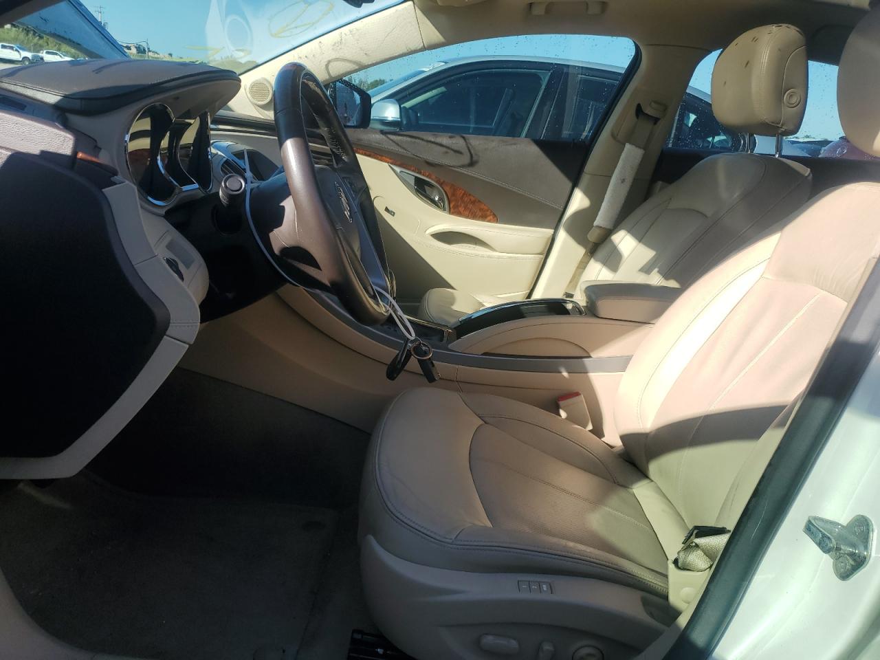 2011 Buick LaCrosse - Image 7