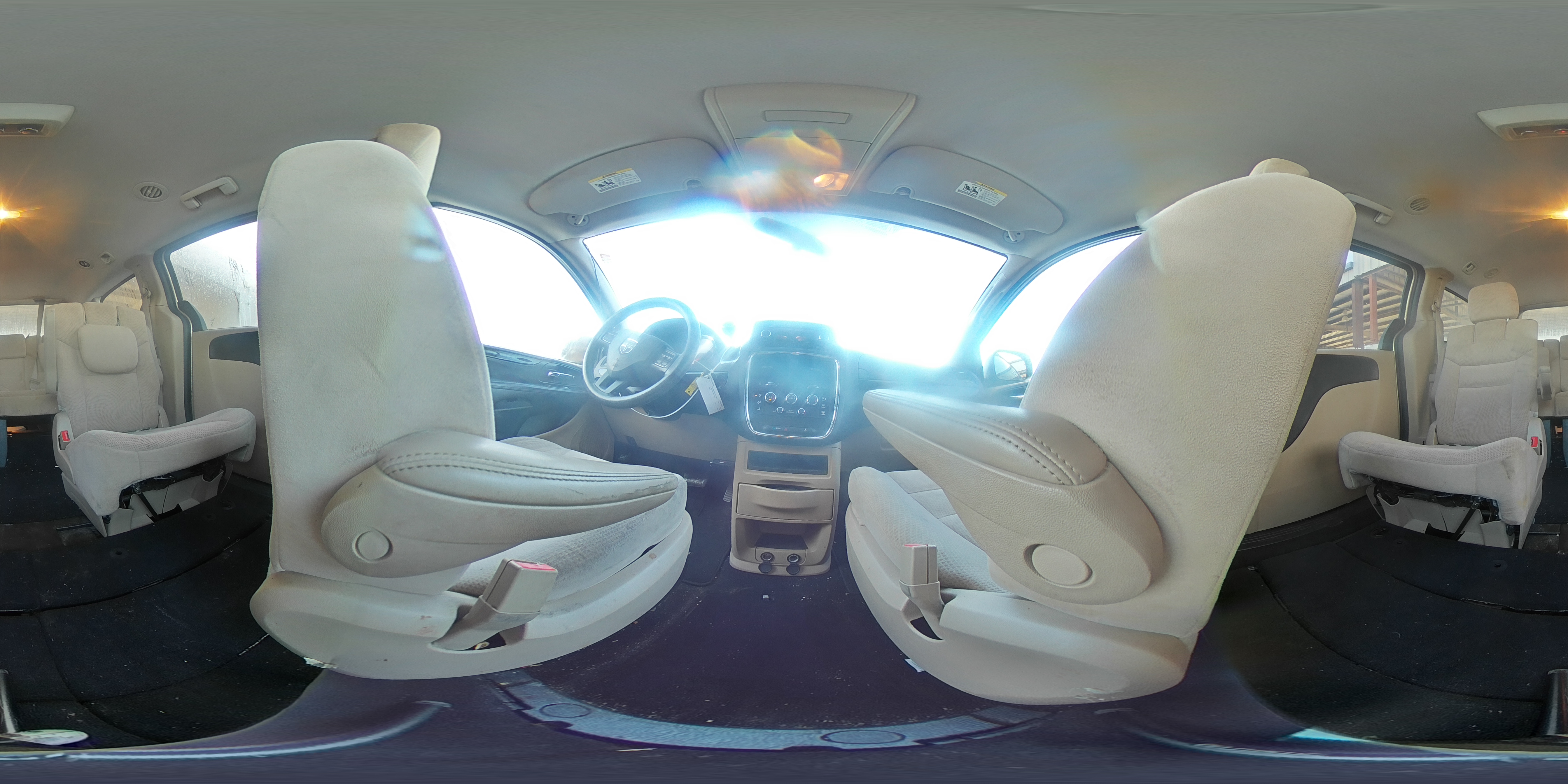 2014 Dodge Caravan - Image 14