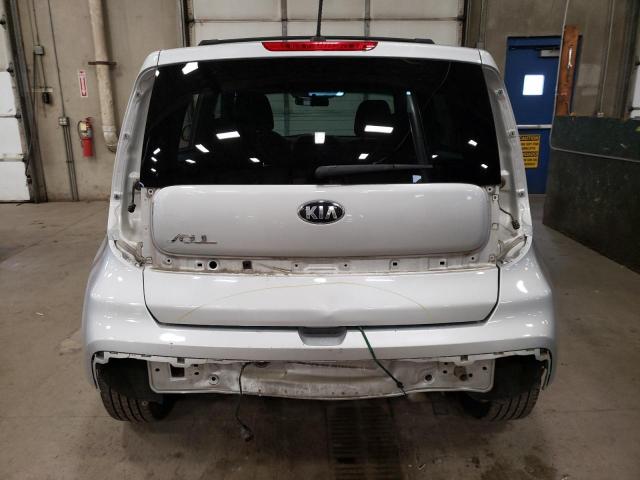  KIA SOUL 2017 Srebrny