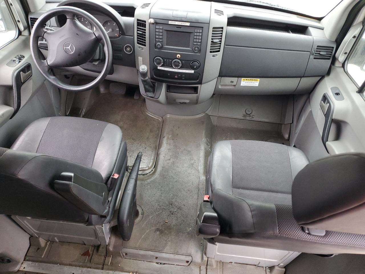 2015 Mercedes-Benz Sprinter - Image 8