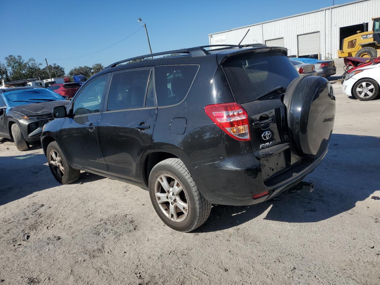 2012 Toyota RAV 4 - Image 2