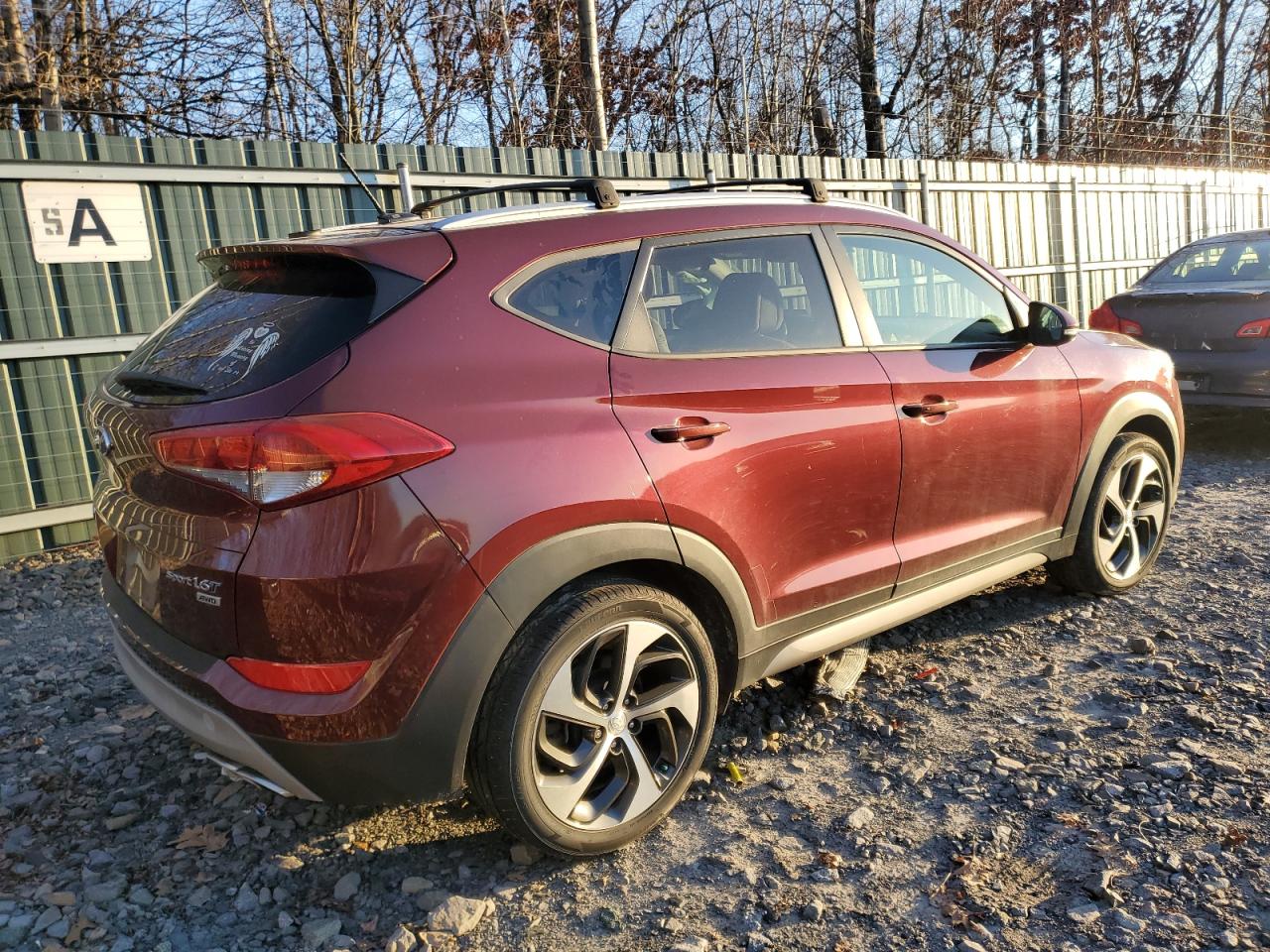 2017 Hyundai Tucson - Image 3