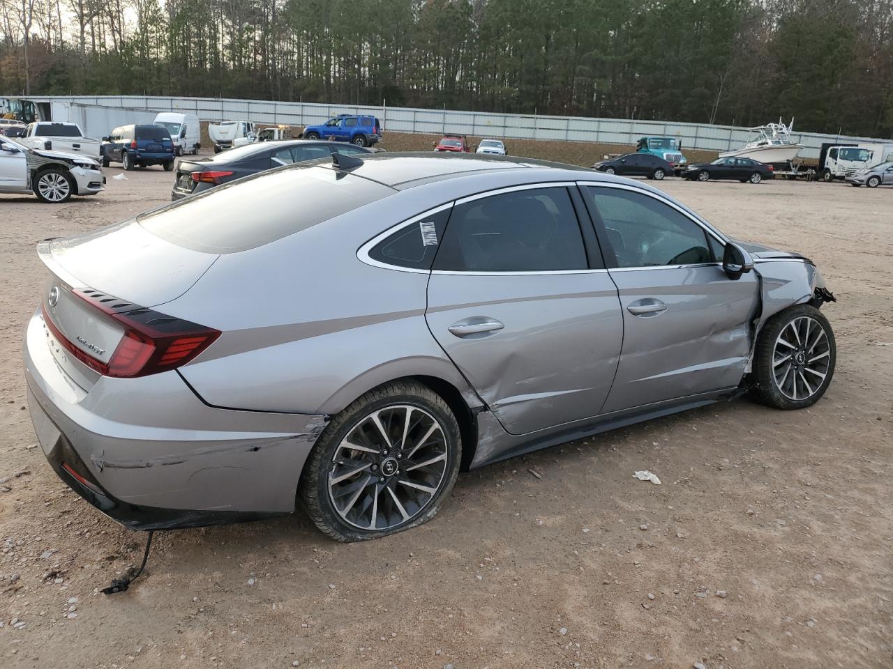 2023 Hyundai Sonata - Image 3