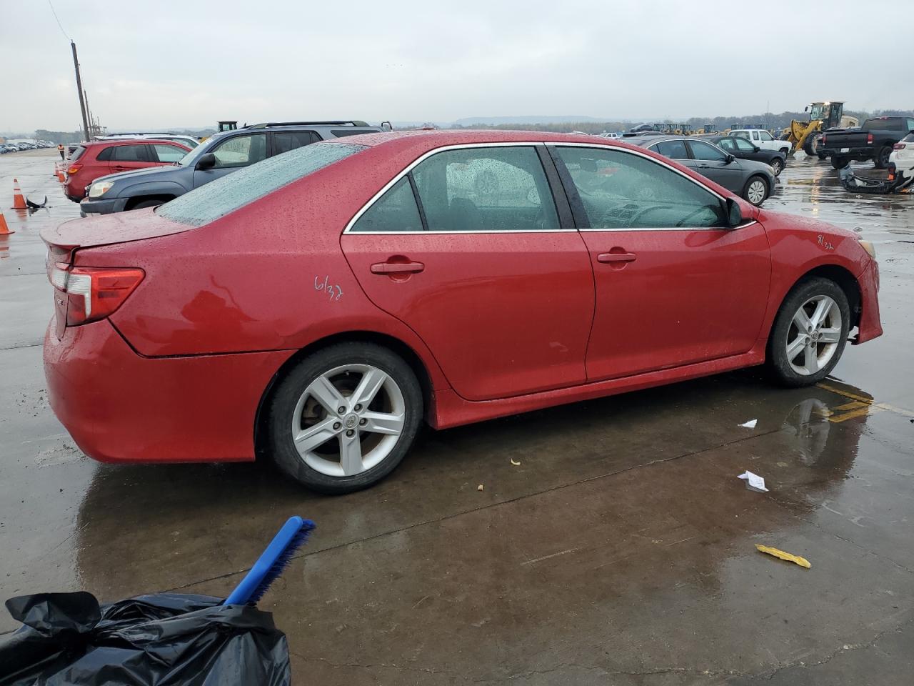 2014 Toyota Camry - Image 3