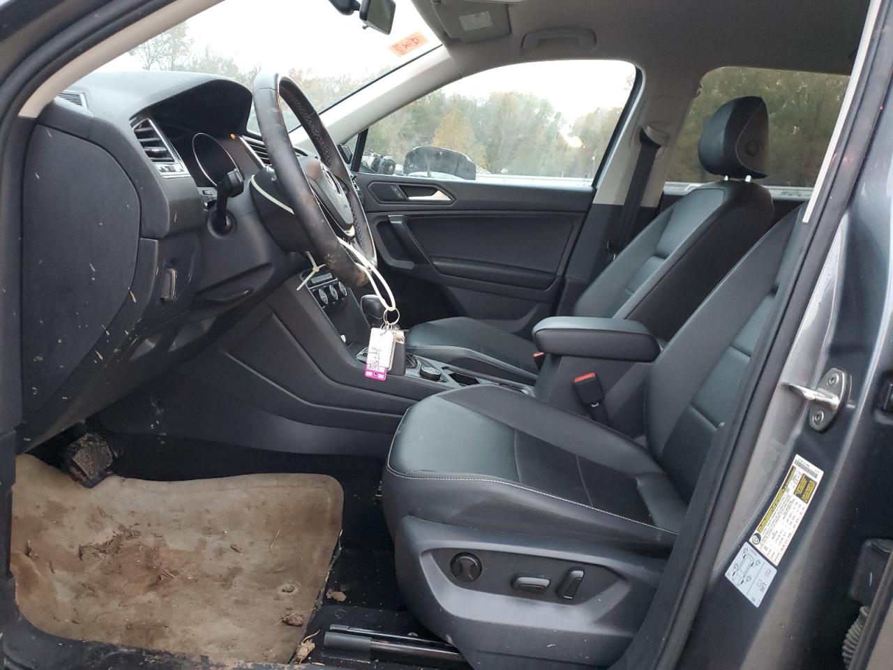 2021 Volkswagen Tiguan - Image 7