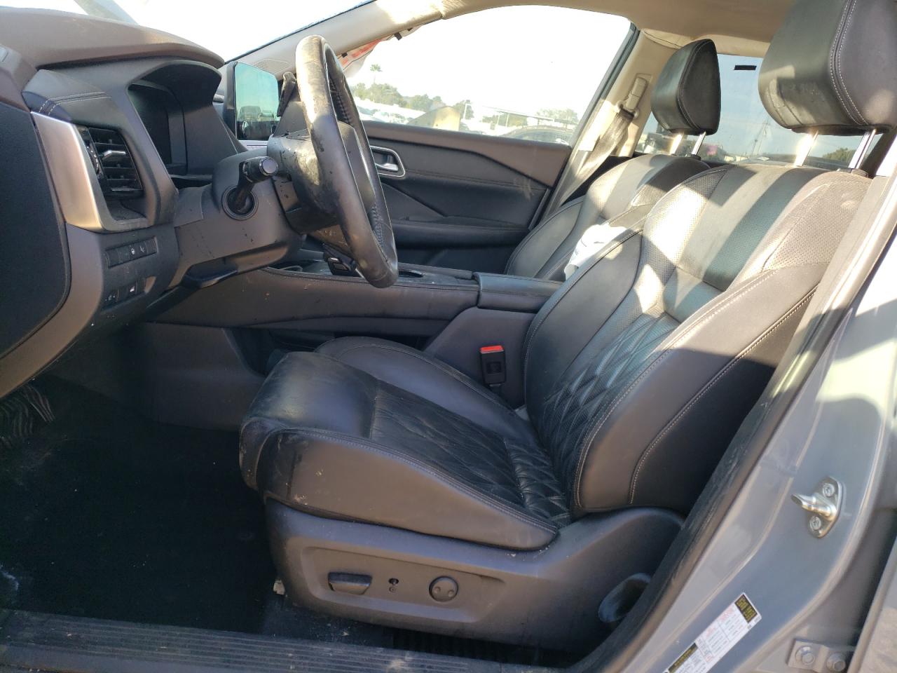 2021 Nissan Rogue - Image 7