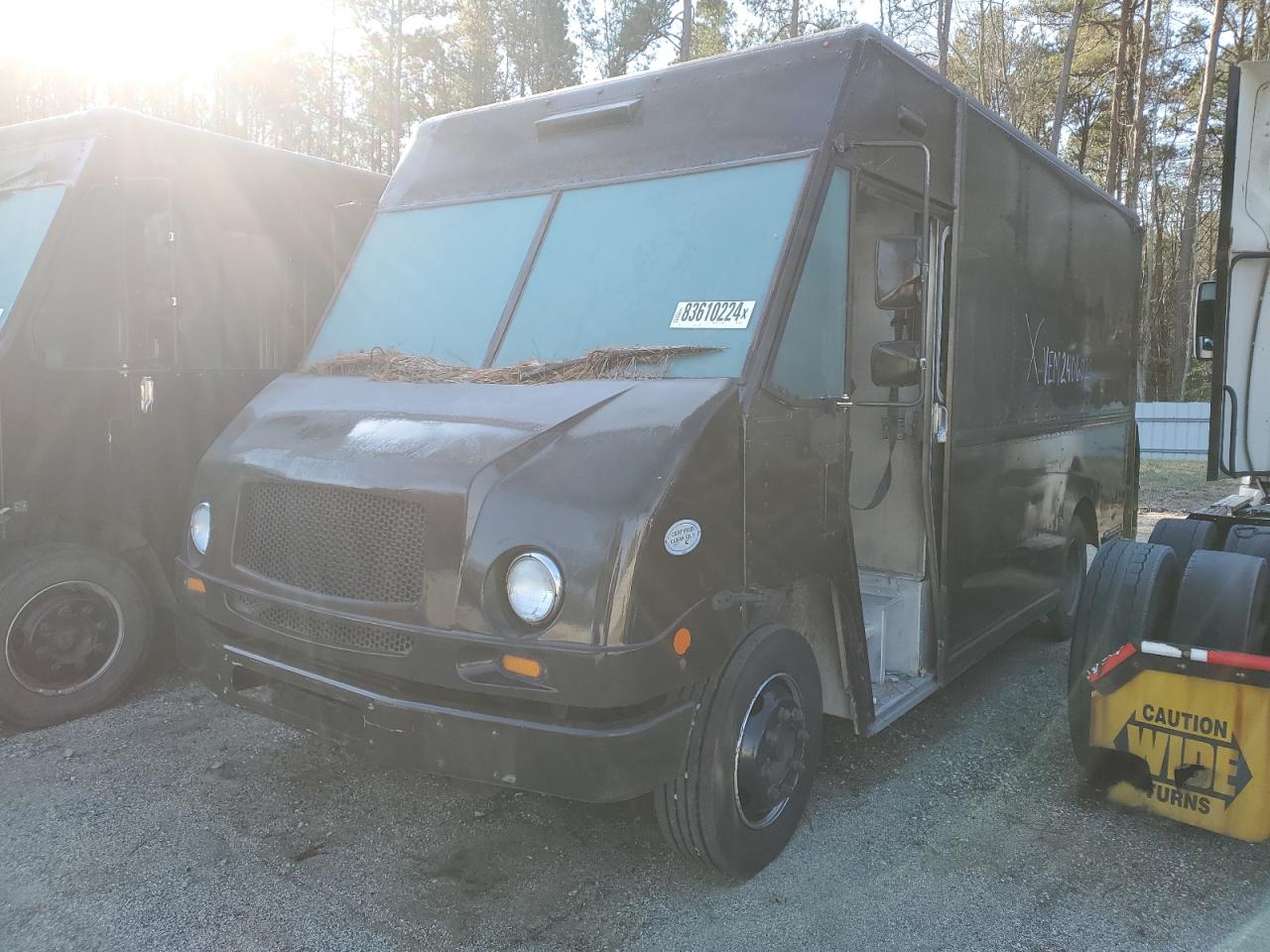 Sandston, VA에서 판매 중인 2009 Freightliner Chassis M Line Walk-In Van - Minor Dent/Scratches