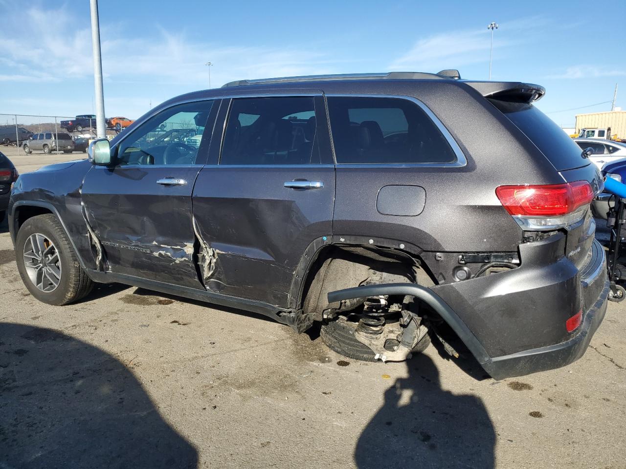 2019 Jeep Grand Cherokee - Image 2