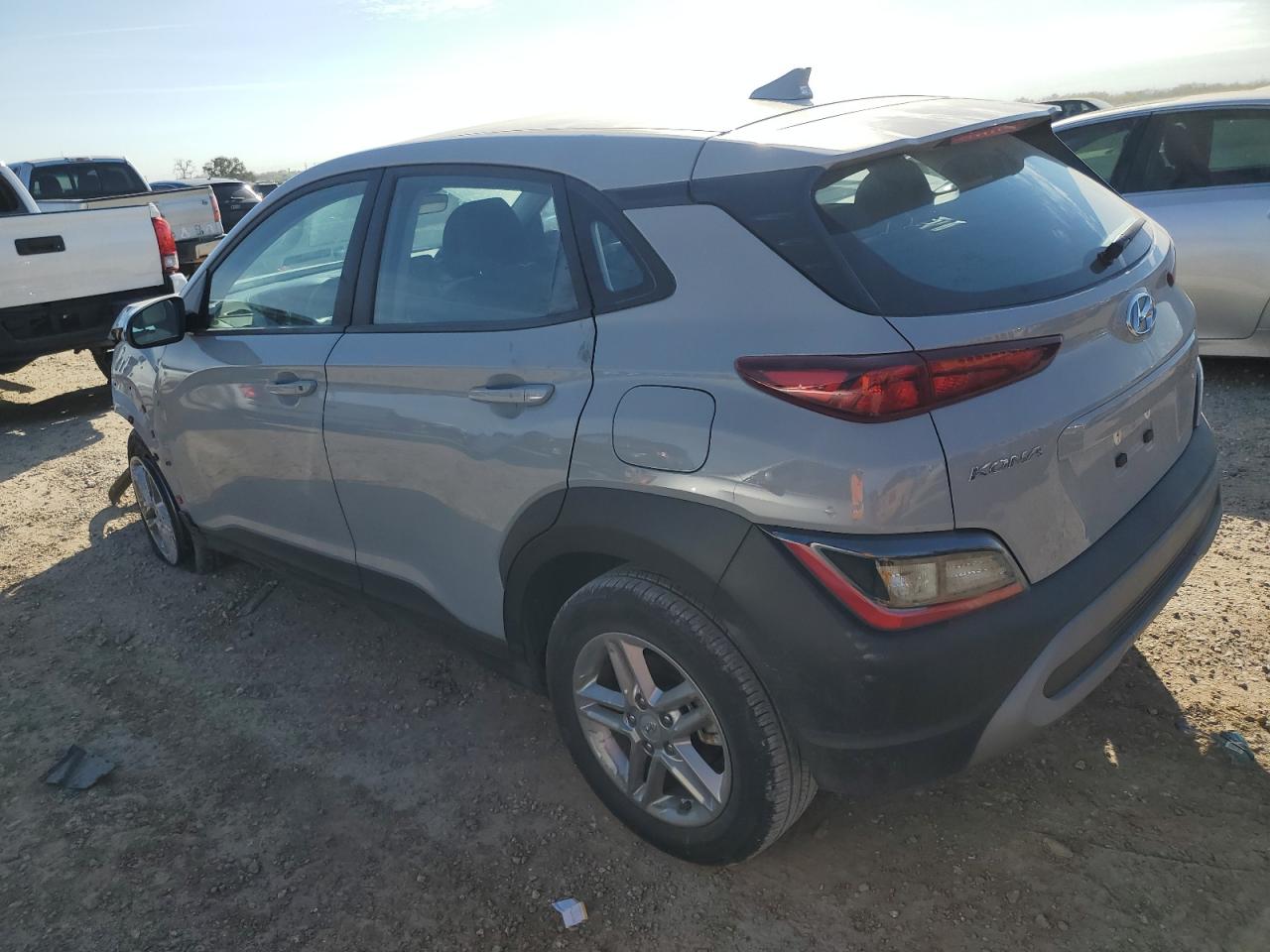 VIN KM8K22AB5PU038823 2023 HYUNDAI KONA no.2