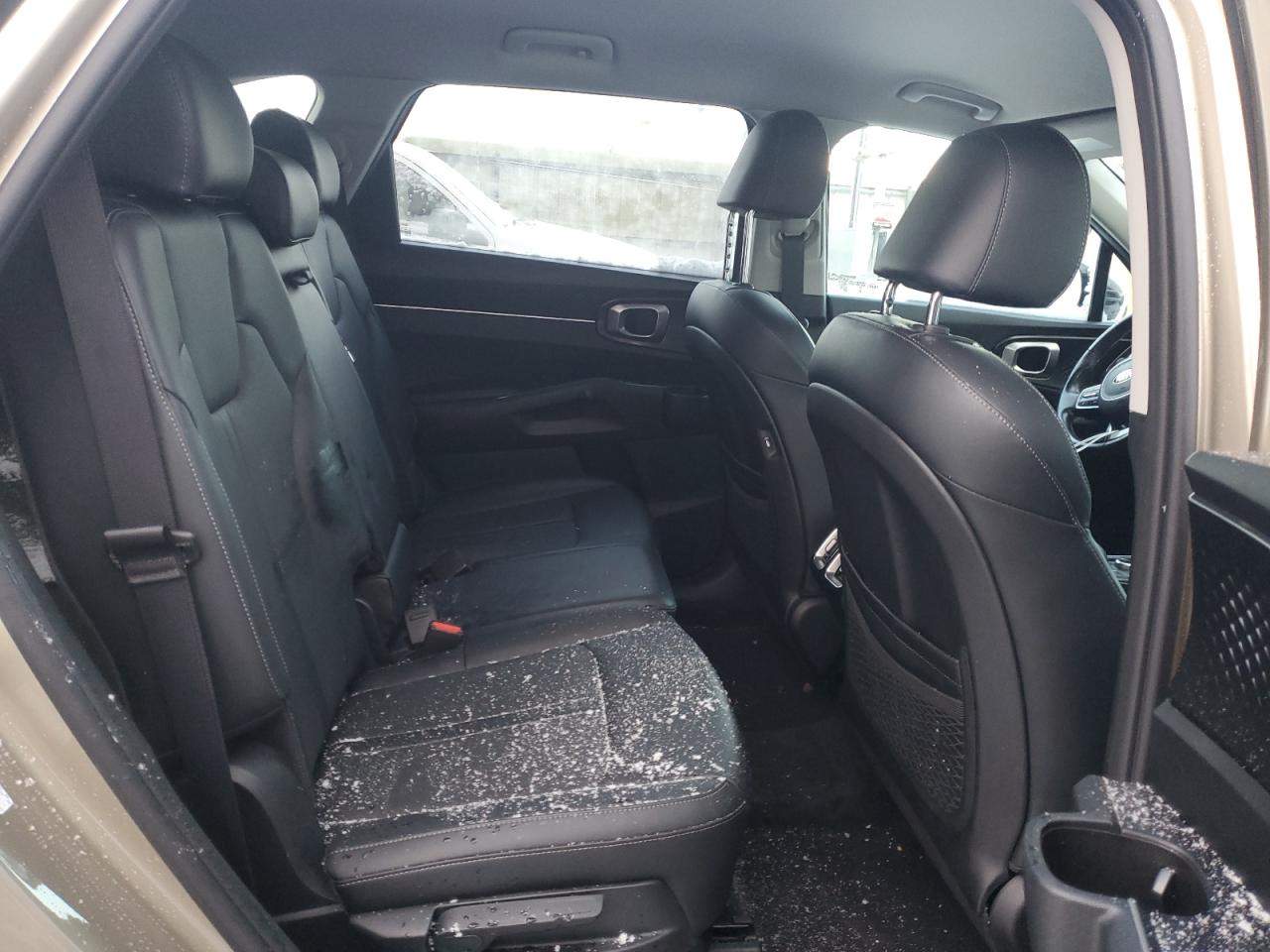 2021 Kia Sorento - Image 11