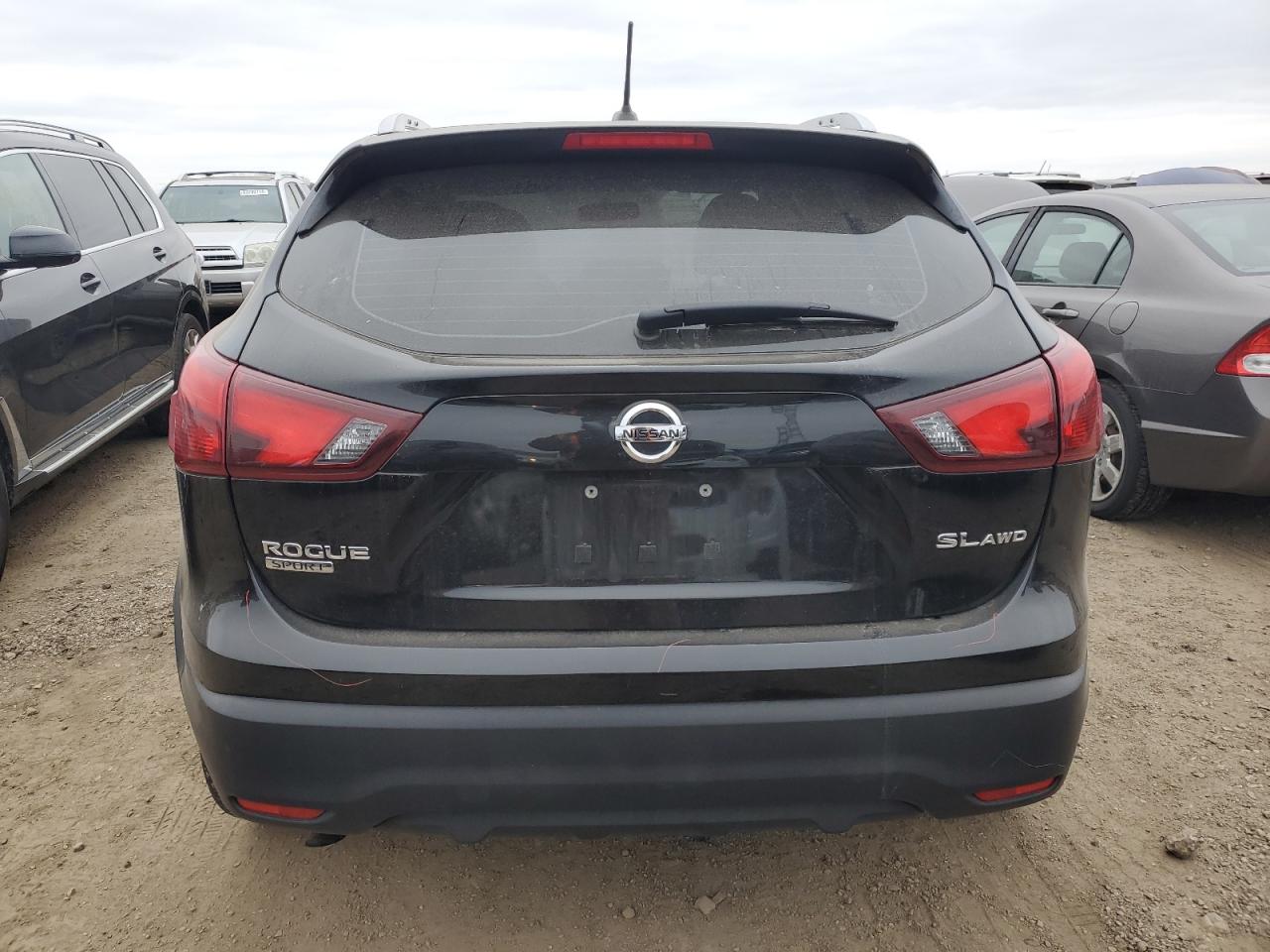 2017 Nissan Rogue - Image 6