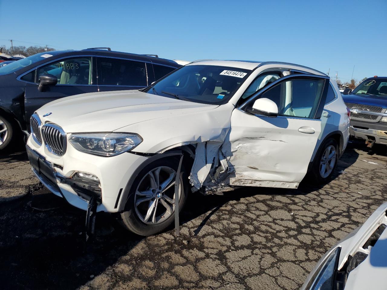 VIN 5UXTR9C52JLC75966 2018 BMW X3 no.1