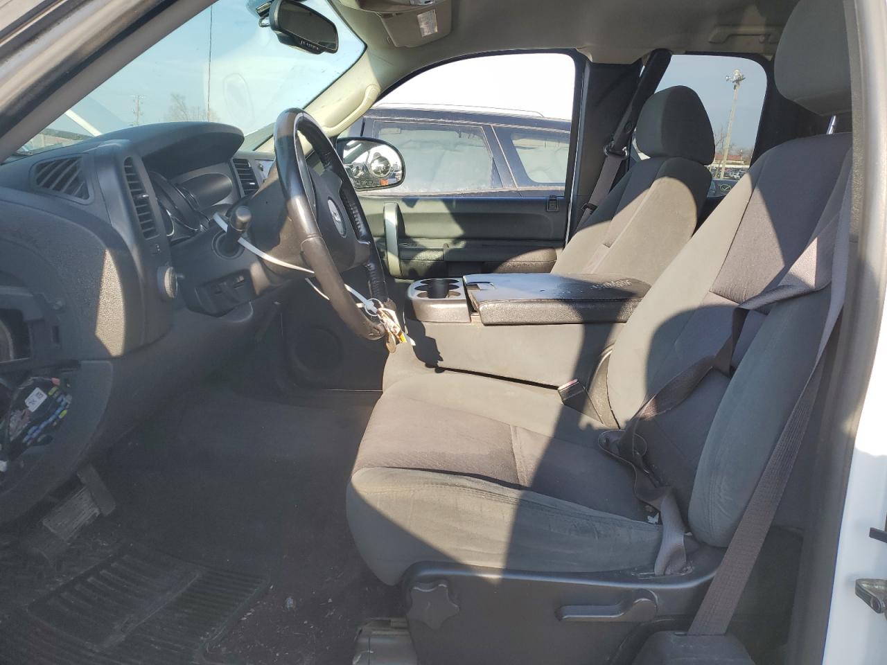 2009 Chevrolet Silverado - Image 7