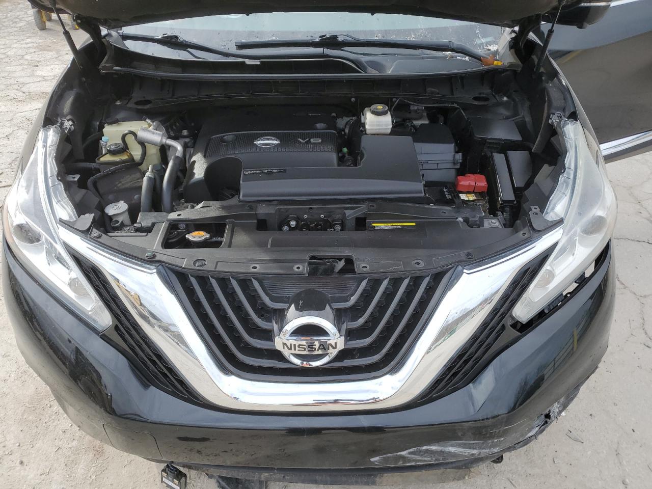 2015 Nissan Murano - Image 13