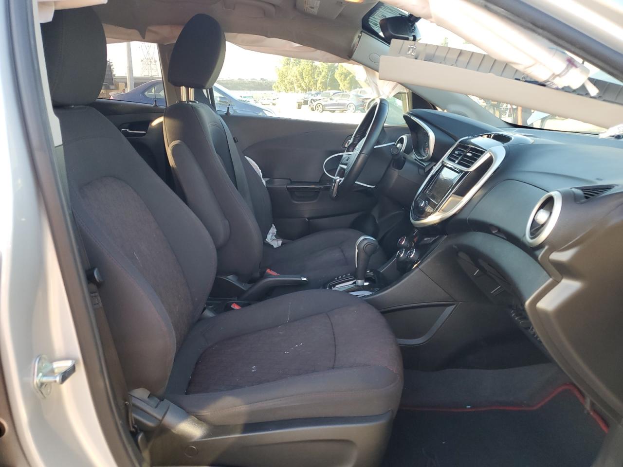 2020 Chevrolet Sonic - Image 7