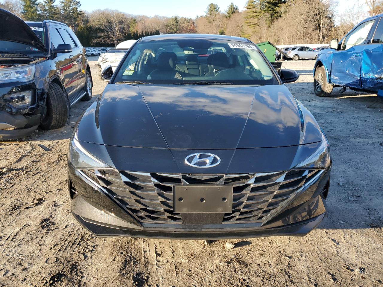 2023 Hyundai Elantra - Image 5