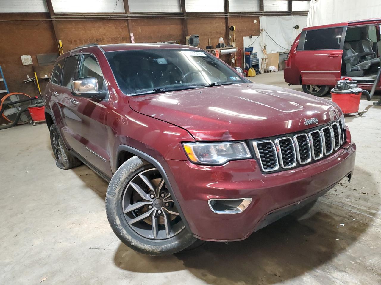 2019 Jeep Grand Cherokee - Image 4