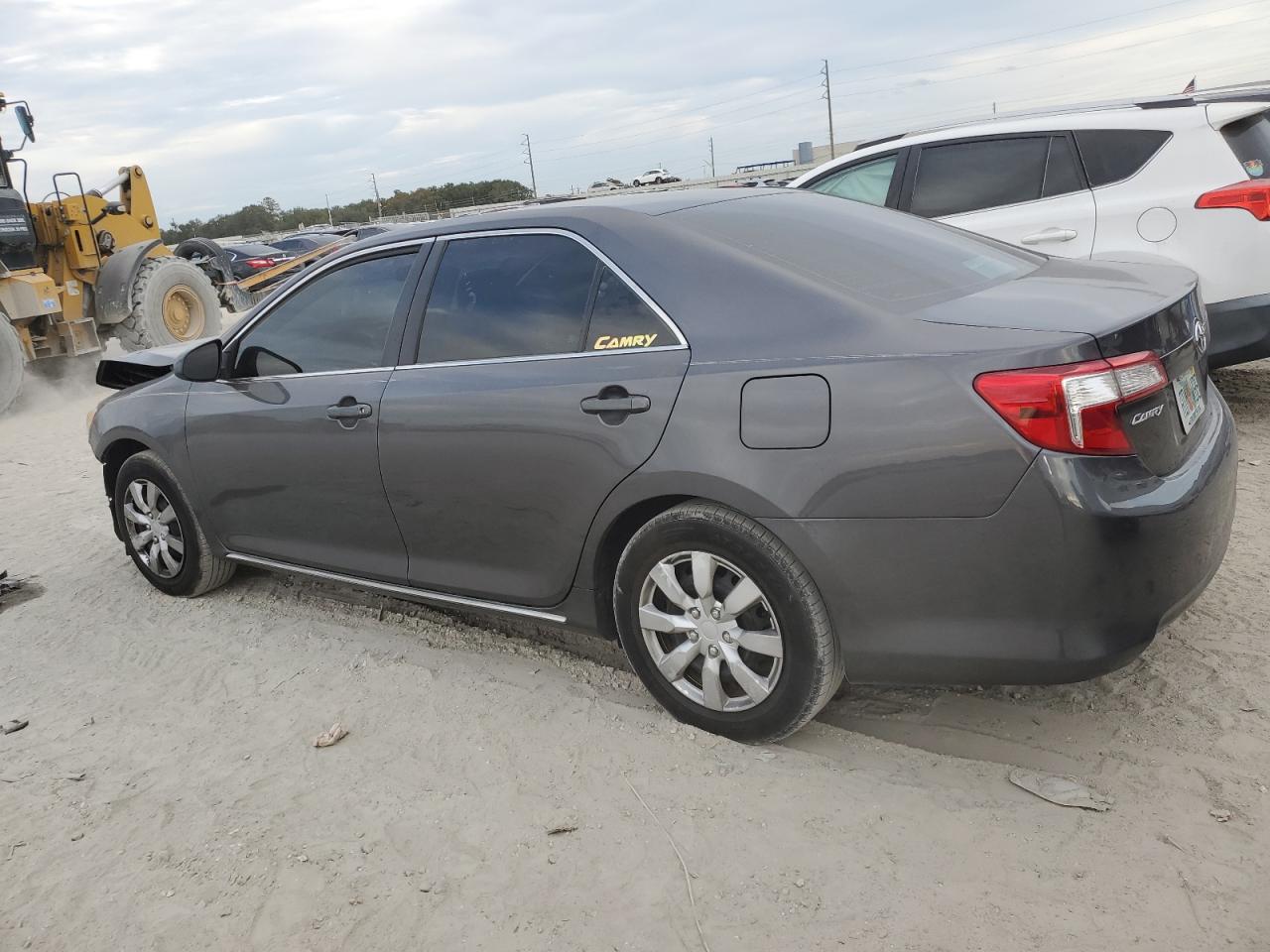 VIN 4T4BF1FK7DR281235 2013 TOYOTA CAMRY no.2