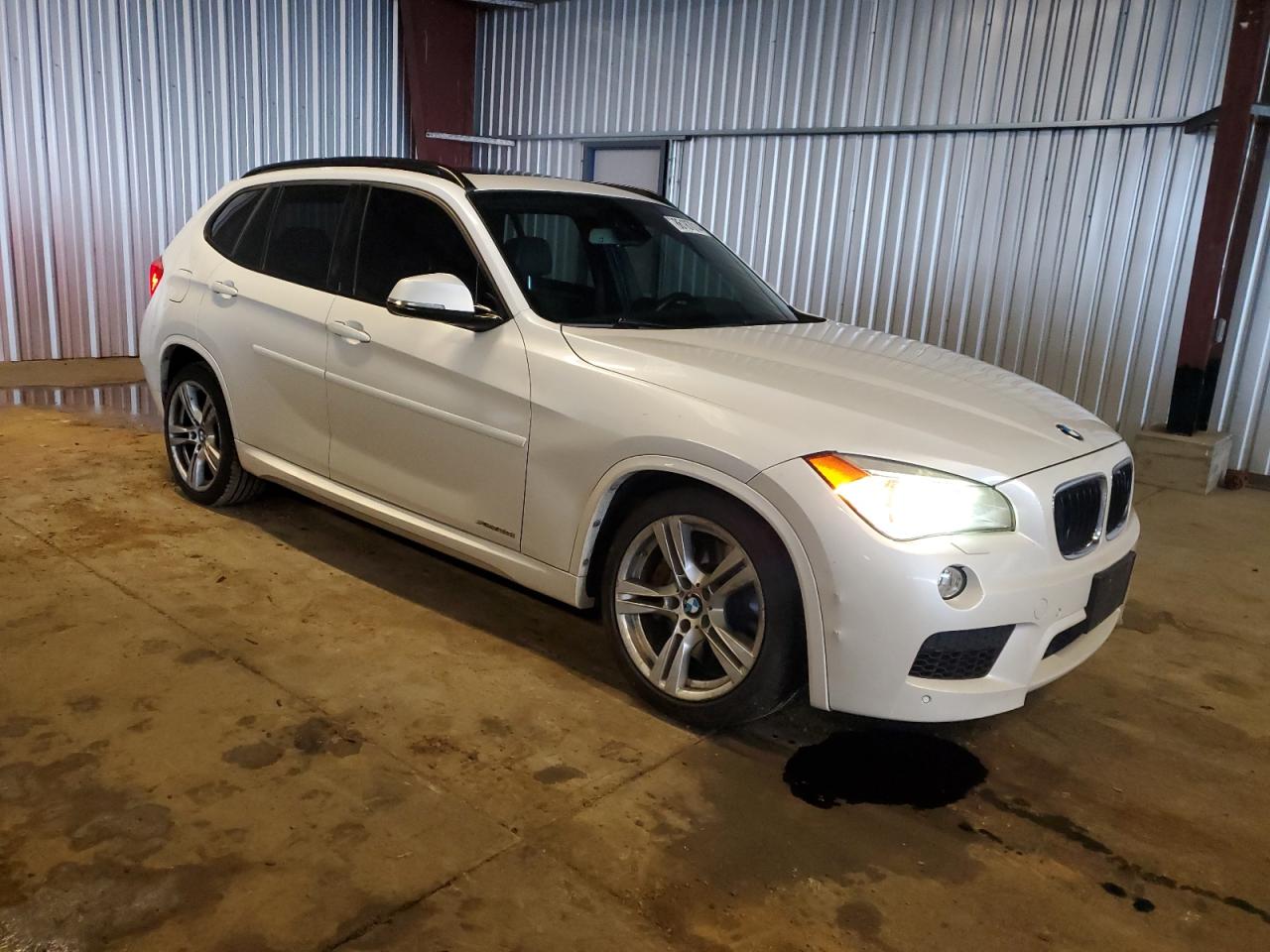 VIN WBAVM5C5XDVV90437 2013 BMW X1 no.4