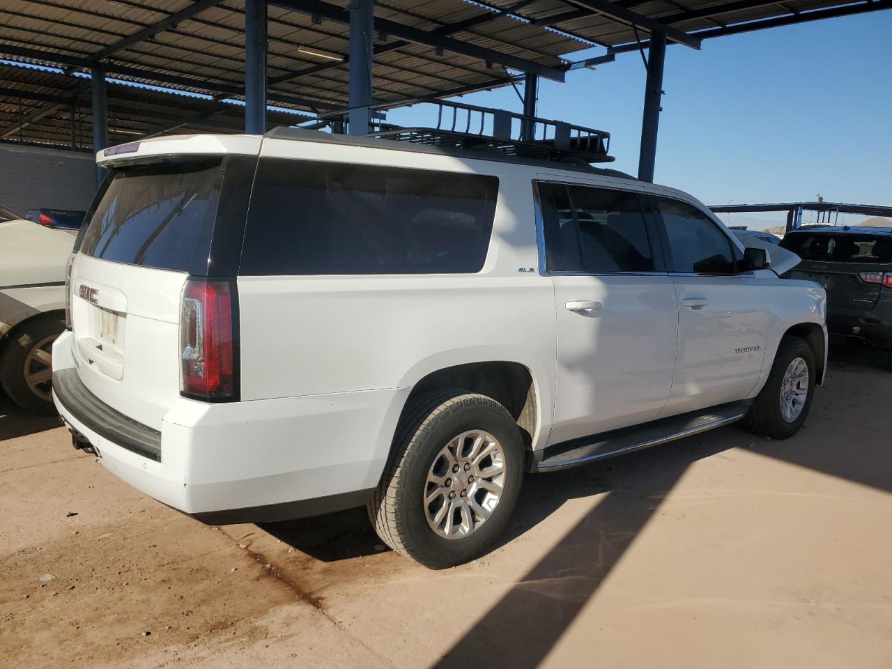 2016 GMC Yukon - Image 3