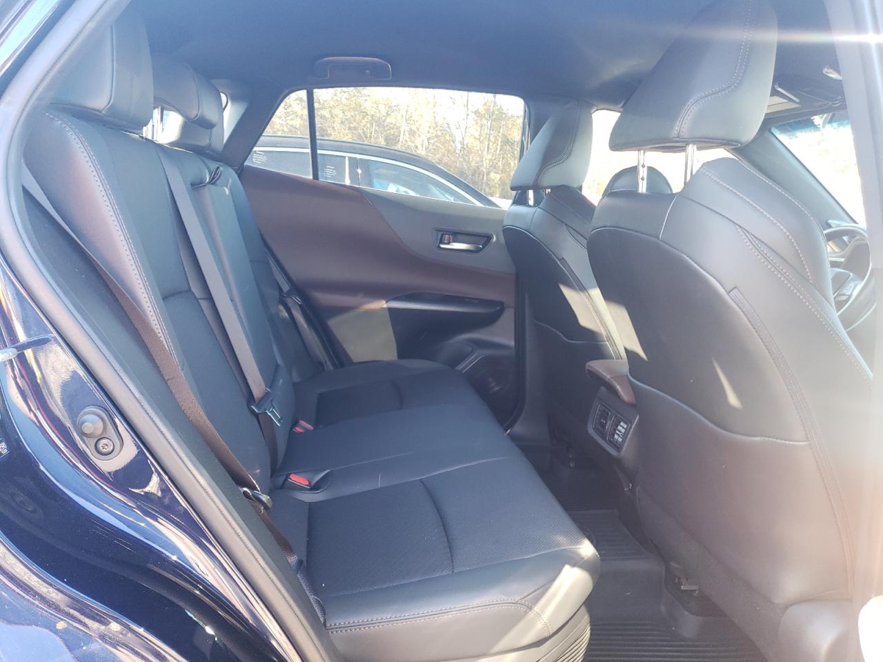 2021 Toyota Venza - Image 10