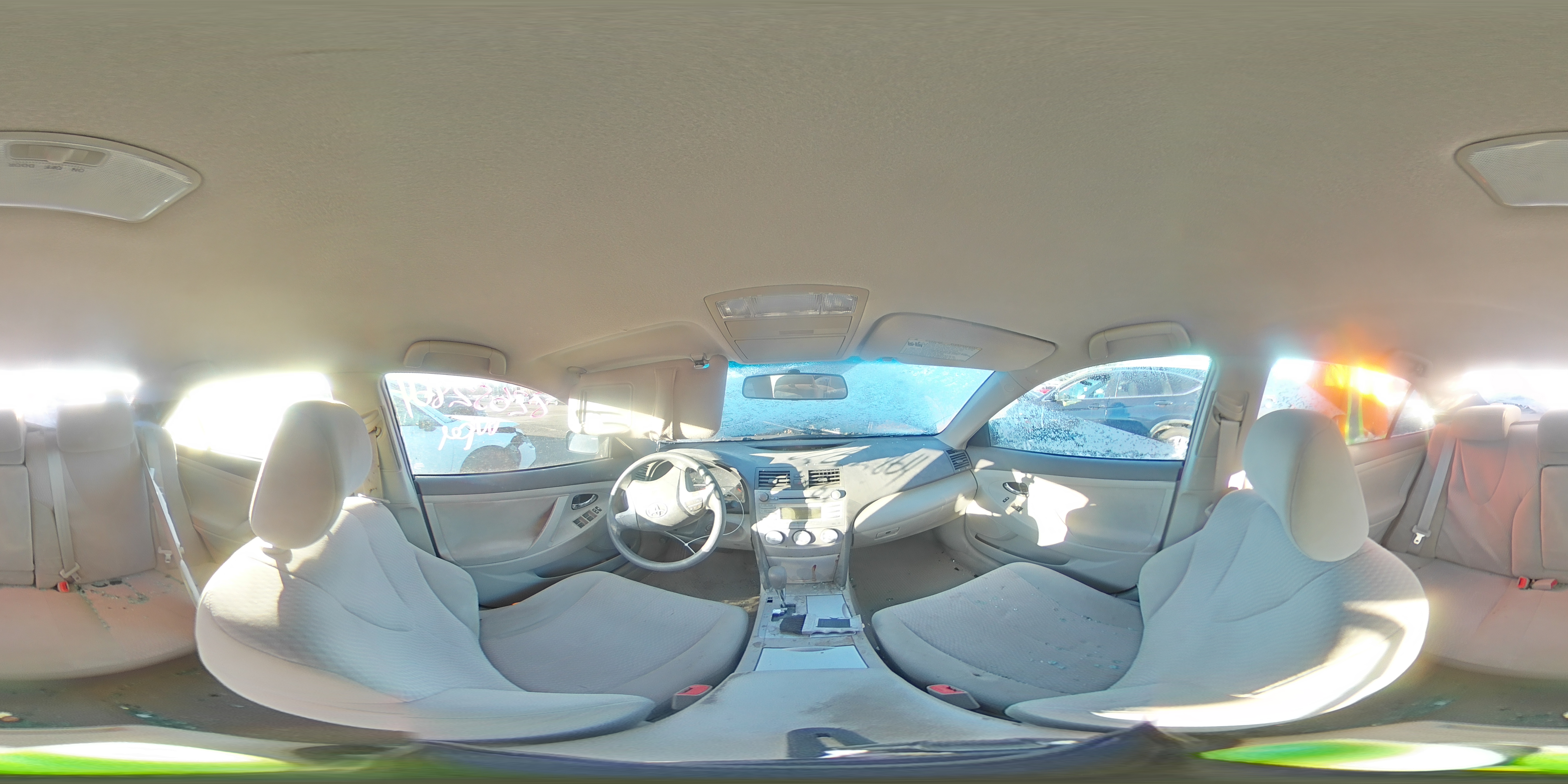 2011 Toyota Camry - Image 13