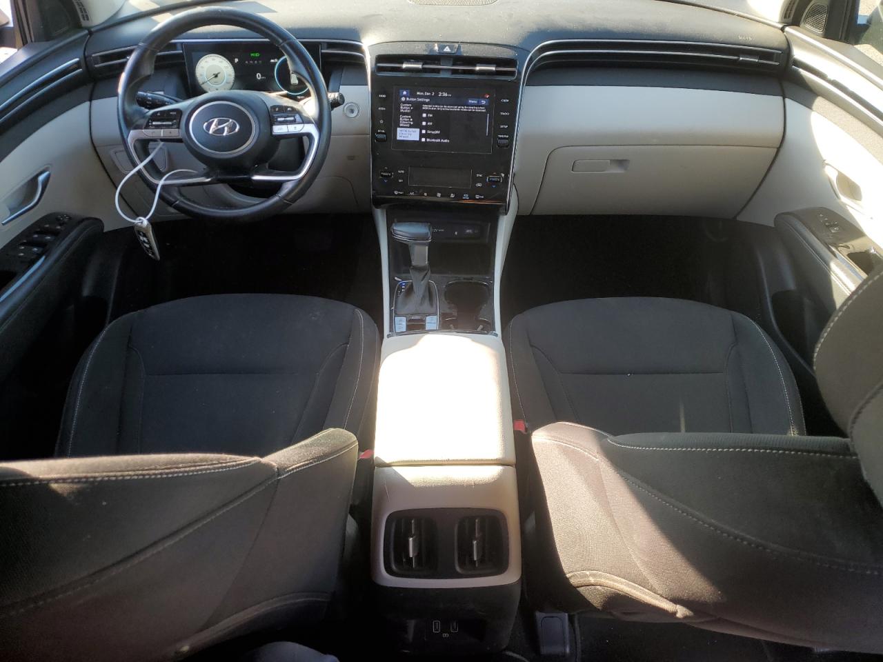2022 Hyundai Tucson - Image 8