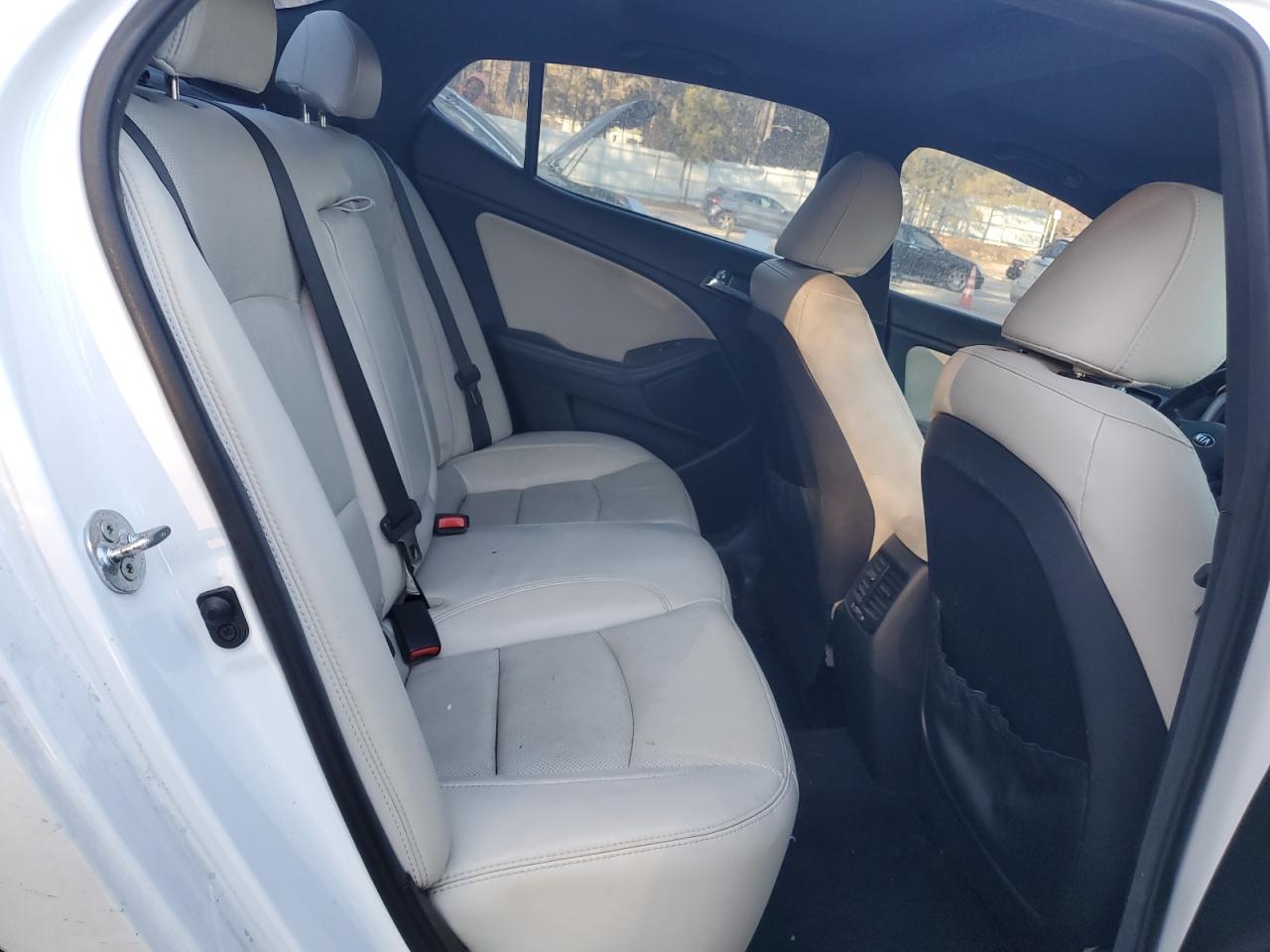 2013 Kia Optima - Image 10