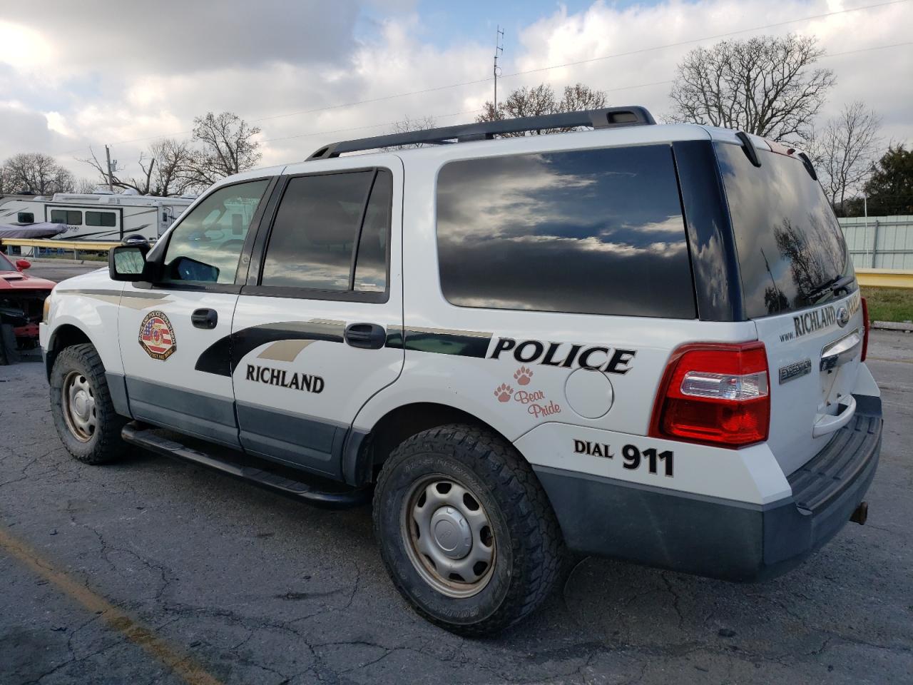 2010 Ford Expedition - Image 2