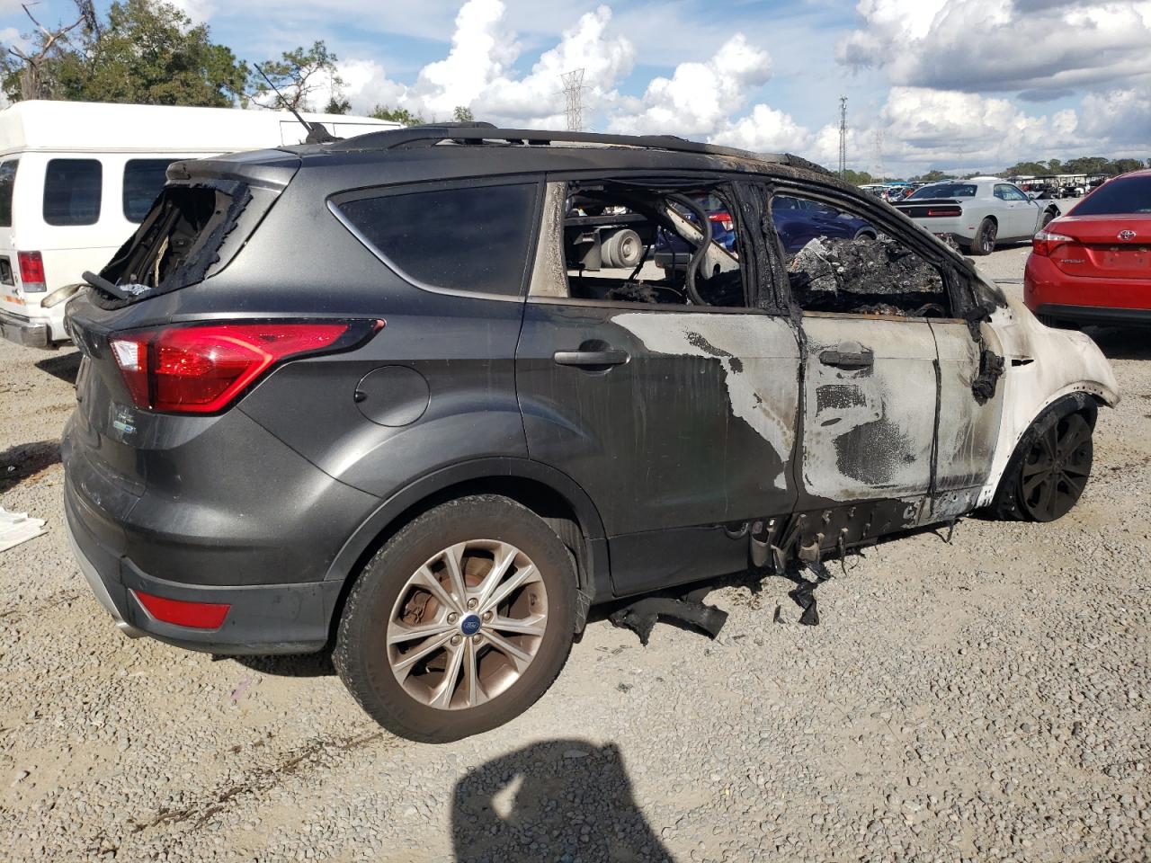 2019 Ford Escape - Image 3