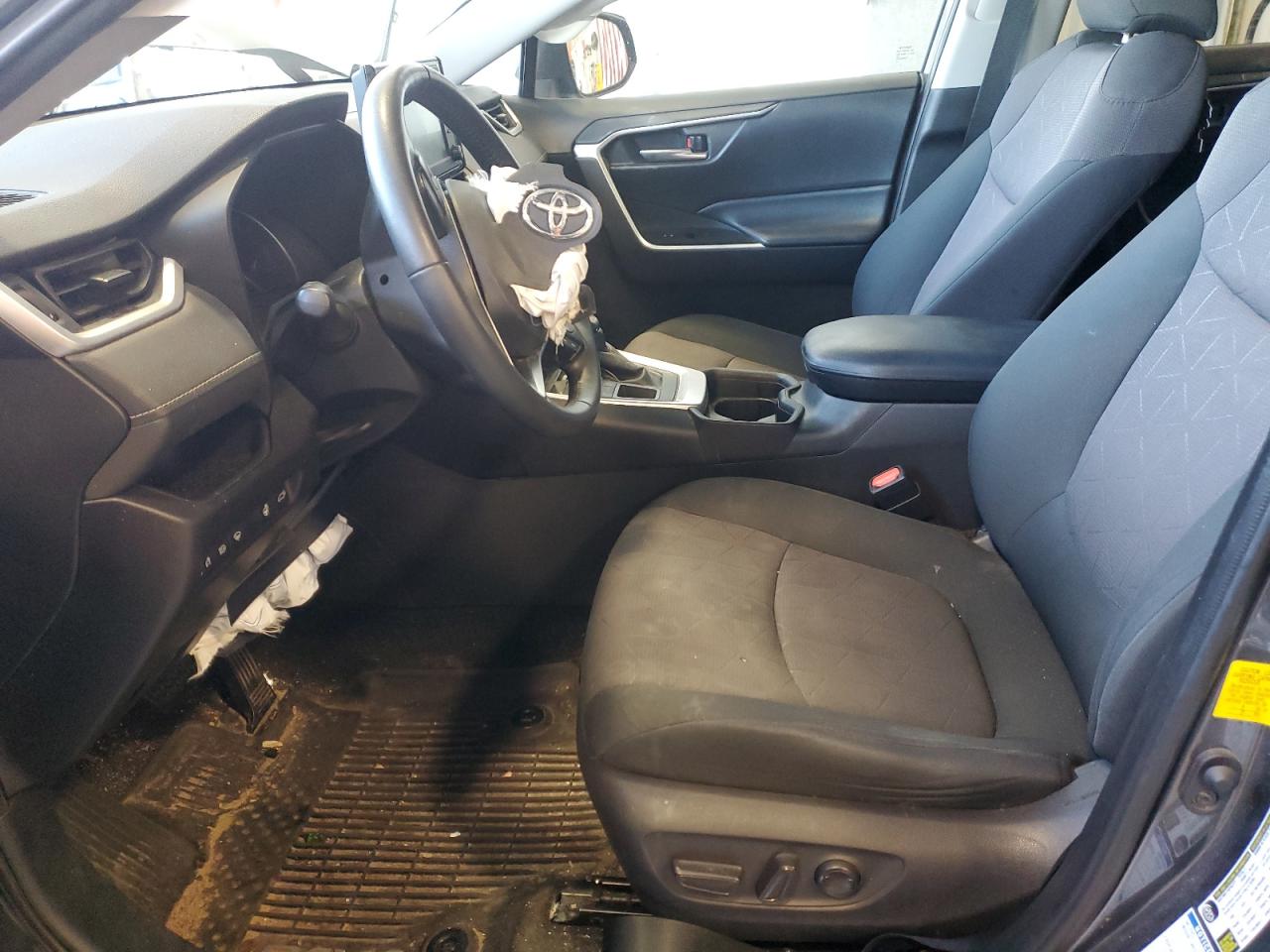 2019 Toyota RAV 4 - Image 7