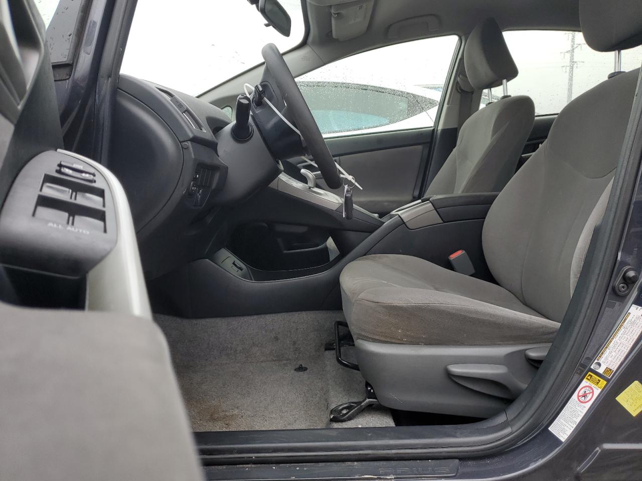 2015 Toyota Prius - Image 7