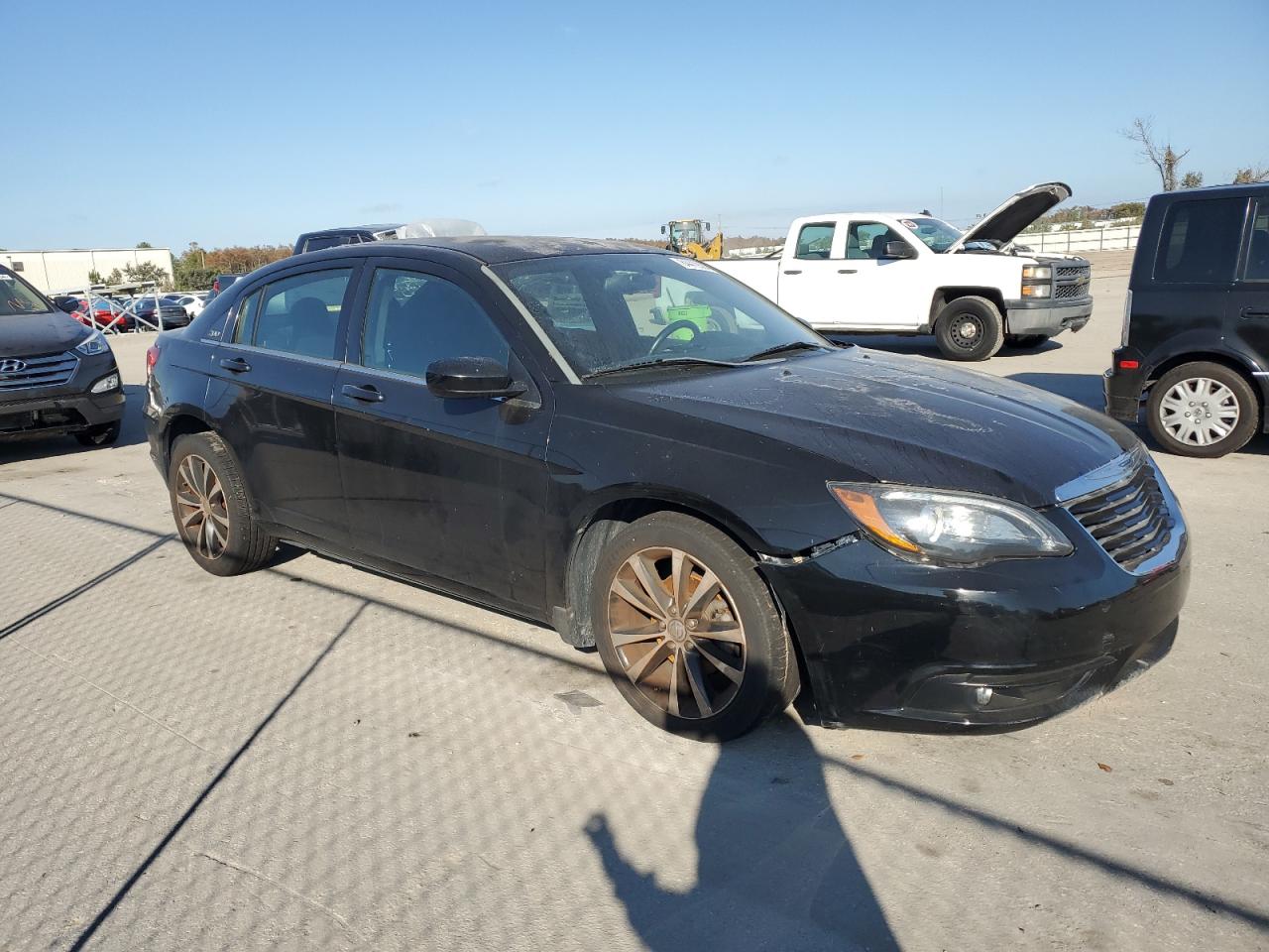 VIN 1C3CCBBB8DN727673 2013 CHRYSLER 200 no.4