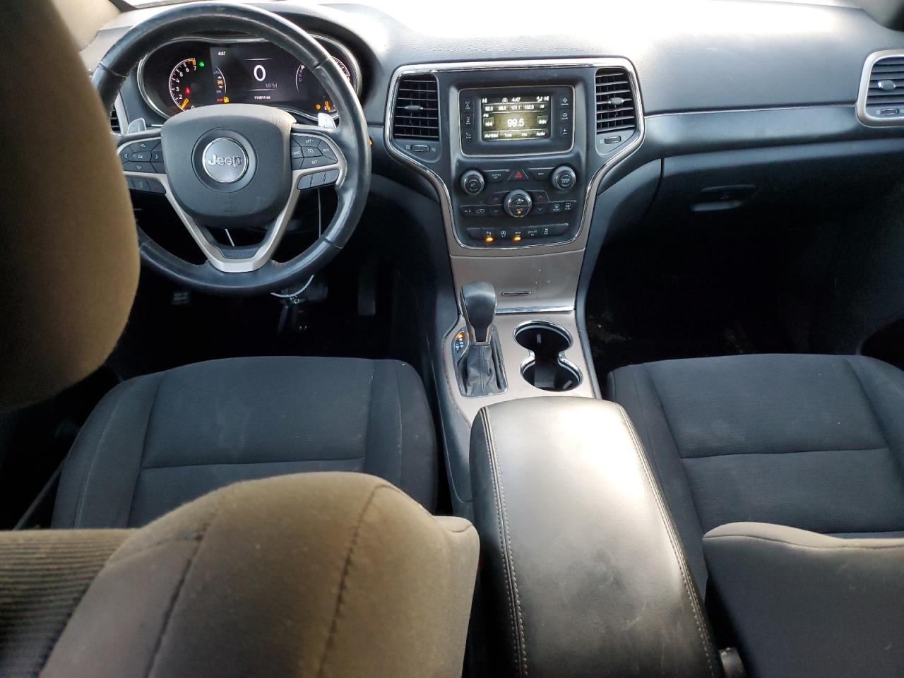 2017 Jeep Grand Cherokee - Image 8