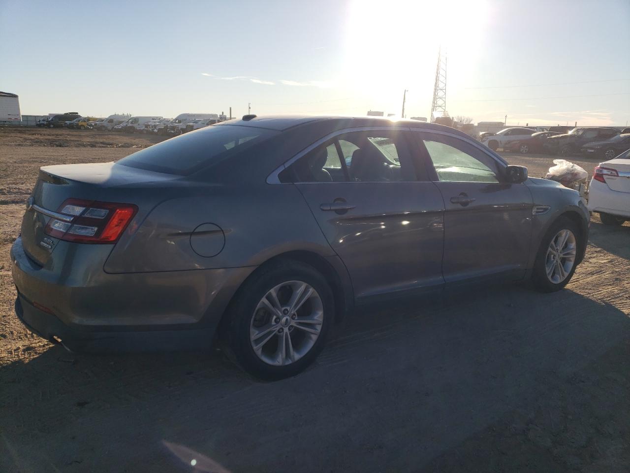 VIN 1FAHP2E82DG136819 2013 FORD TAURUS no.3