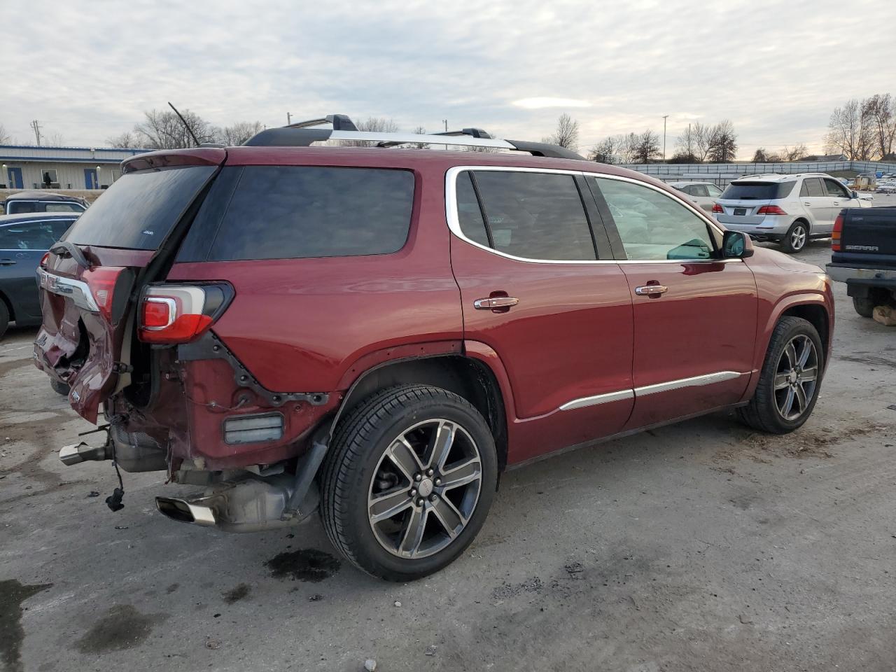 2017 GMC Acadia - Image 3