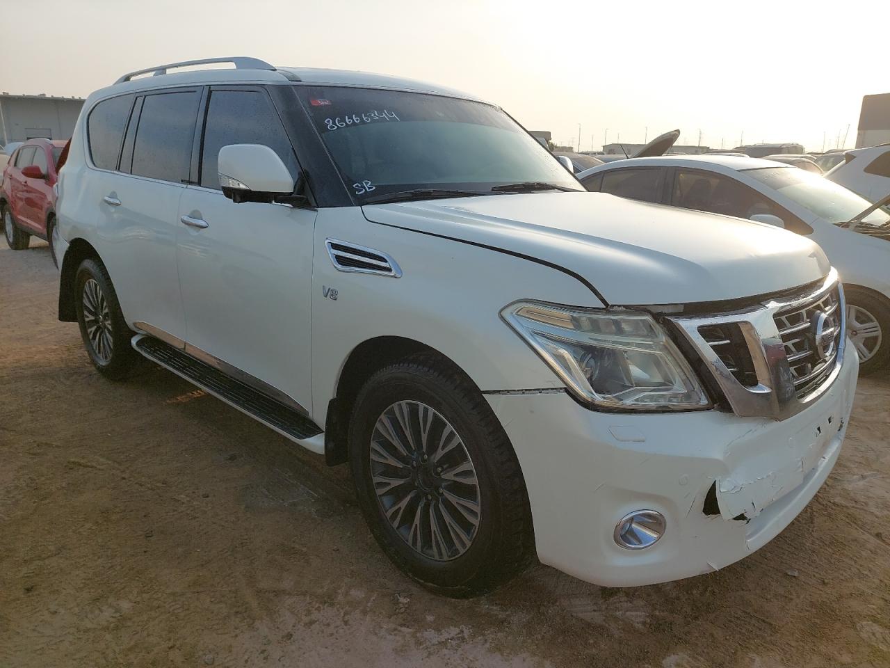 JN8AY2NY6E9060069 - 2014 Nissan Patrol - #86666344