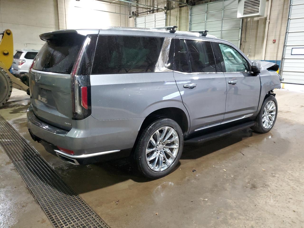 2021 Cadillac Escalade - Image 3
