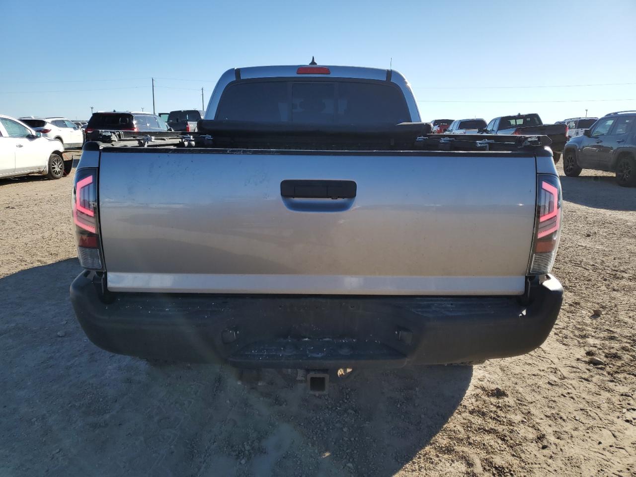 2015 Toyota Tacoma - Image 6