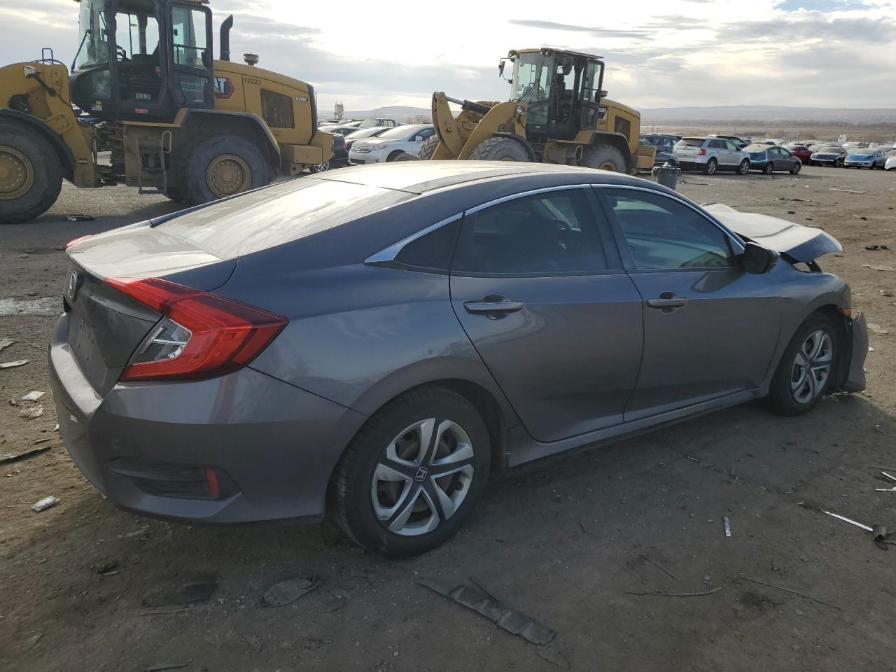 VIN 2HGFC2F50JH599822 2018 HONDA CIVIC no.3