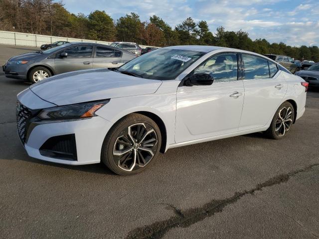 2023 Nissan Altima Sr